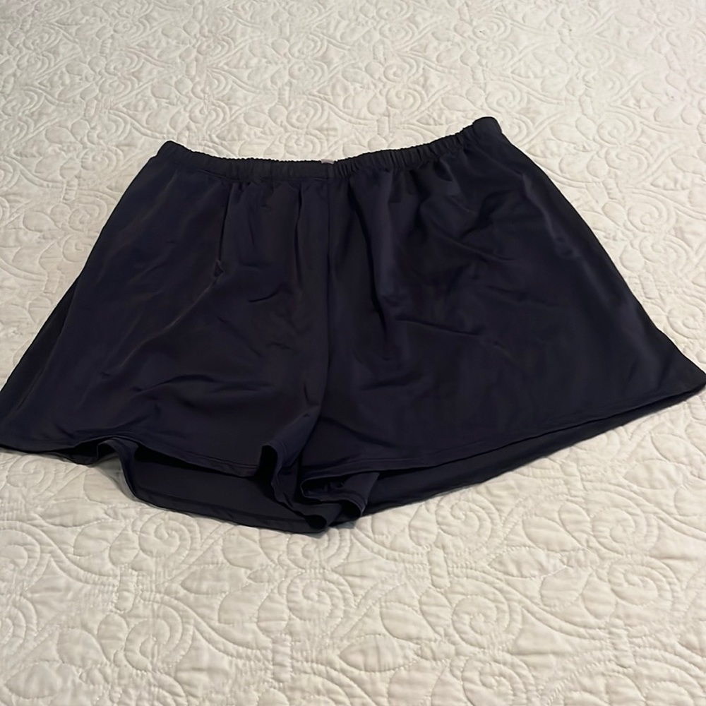 Woman’s plus size Black Swim short bottoms size 20